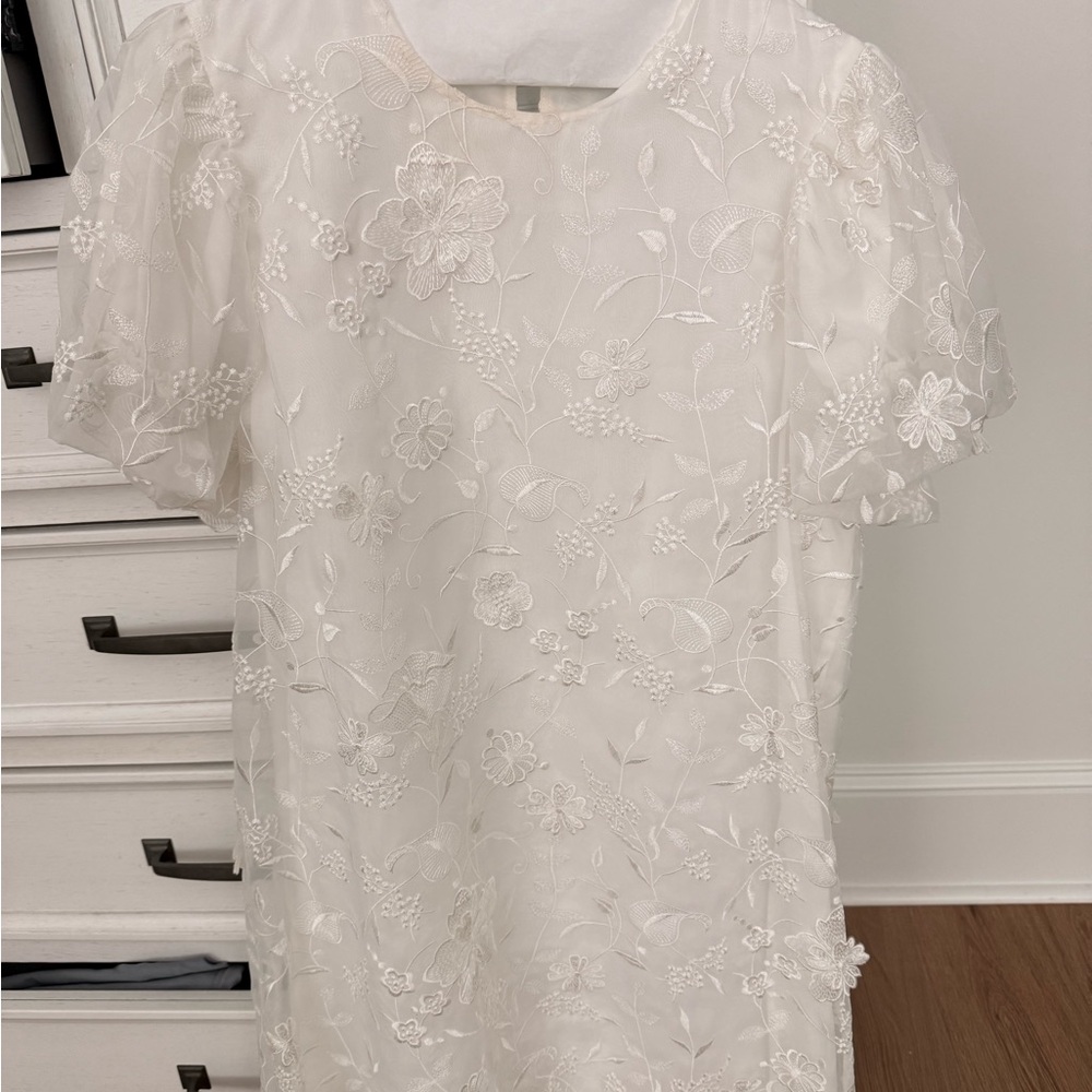 Crown and ivy Sheer Floral Embroidered White Dress M